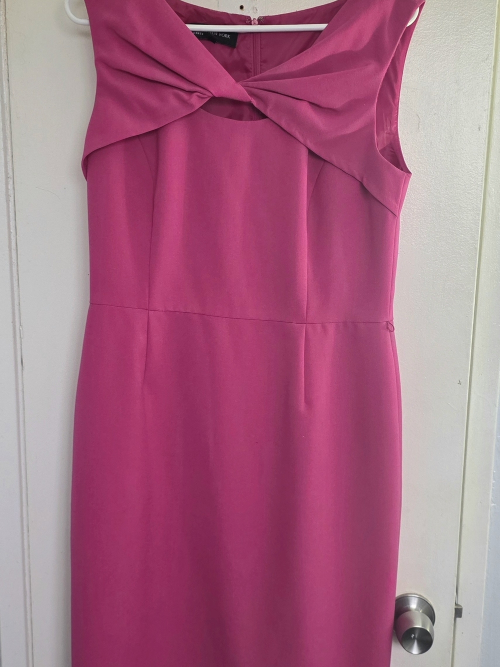 Jones New York Sleeveless Sheath Dress in Hot Pink with Twist Neck
